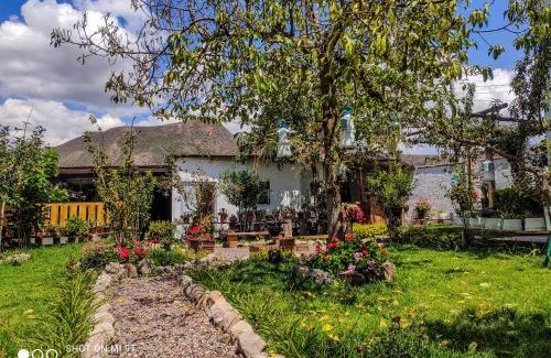 Urubamba Cama Y Desayuno | The Willow B&B