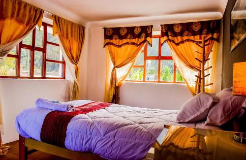 Urubamba Cama Y Desayuno | The Willow B&B
