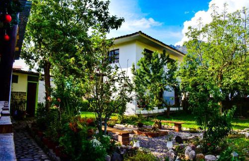Urubamba Cama Y Desayuno | The Willow B&B