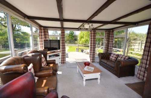 Horning Casa | The Willows in the center of the village in Horning