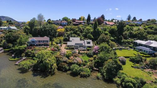 Kawaha Point Casa | The Willows