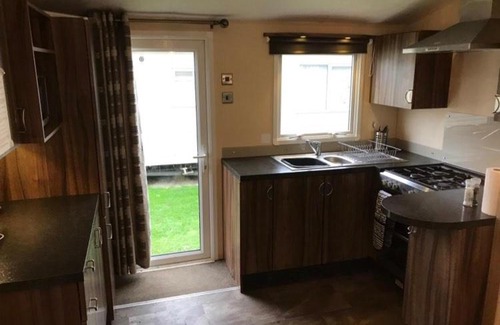 Hopton Complejo | The Winchester luxury pet friendly caravan on Broadland Sands holiday park between Lowestoft and Great Yarmouth