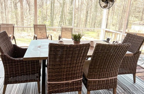 Winston - Salem Casa | The Winston House | Modern 3BR