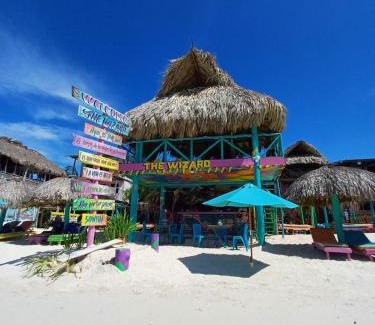 Bocachica Casa | The Wizard & Bar BARU