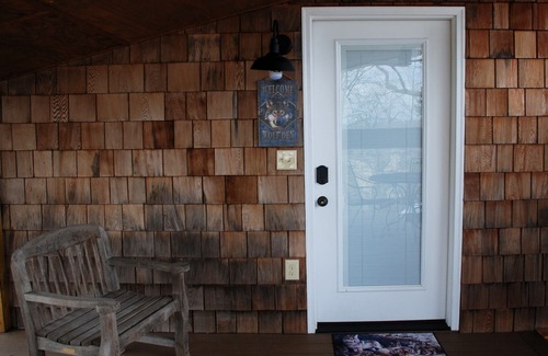Dandridge Apartamento | "The Wolf Den" - Lakefront suite with mountain views