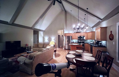Haliburton Cabaña | The Wonderland Cottage