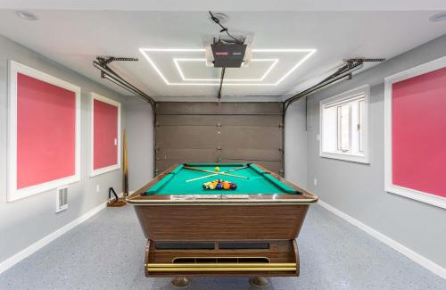 Tobyhanna Casa | The Woodland Escape Pool Table Fire Pit 4 BD