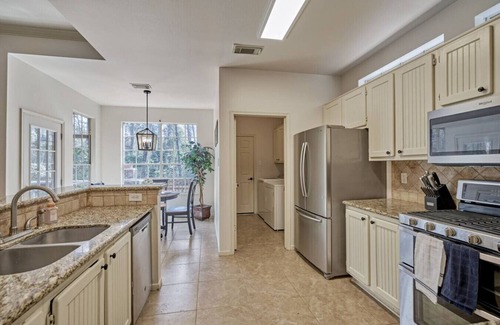 Indian Springs Casa | The Woodlands 4BR Forest Retreat – Pool, Spa & Nature Trails