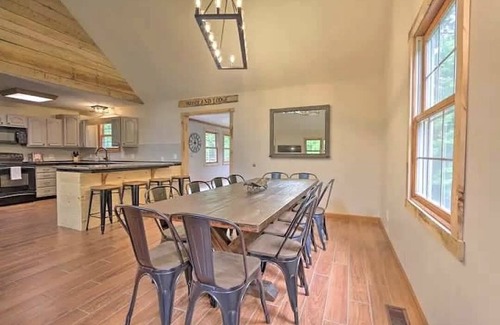 Logan Cabina | The Woodlands at Hocking Hills-Woodland Lodge