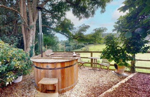 Minehead Cabina | The Woodmans Hut Minehead