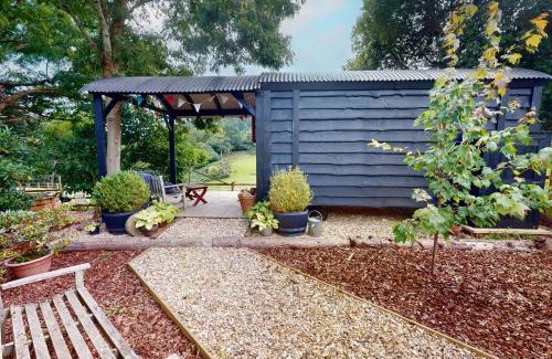 Minehead Cabina | The Woodmans Hut Minehead