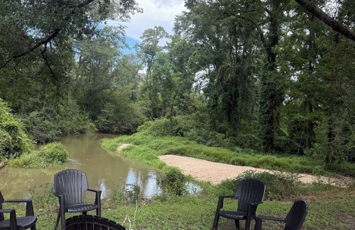 Fluker Casa | The Woods Camp w/ fire pit, propane grill, and waterfront view on the River