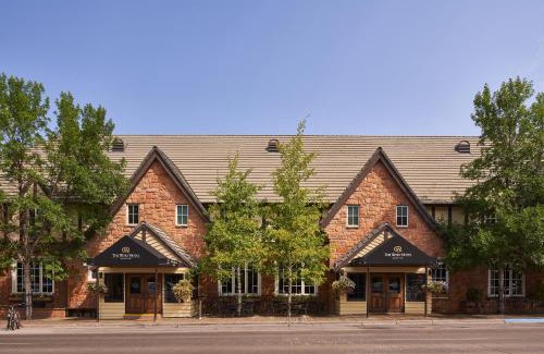 Jackson Hole Hotel | The Wort Hotel