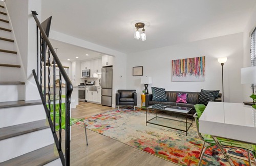 University District Apartamento | The Worthington - 3 BR and Parking