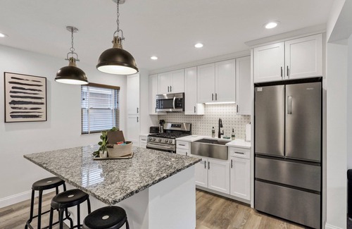 University District Apartamento | The Worthington - 3 BR and Parking