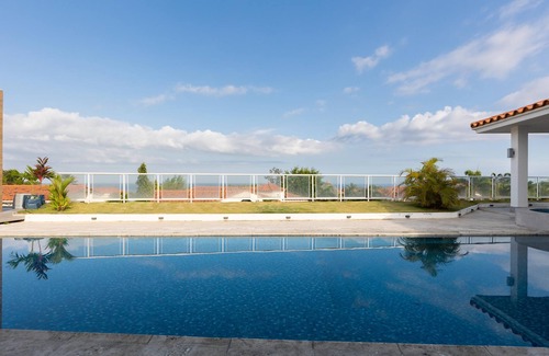 El Palmar Villa | The Wow House by Acomodo