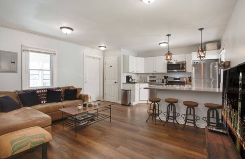 Ampere Apartamento | The Wow on Willow Bloomfield