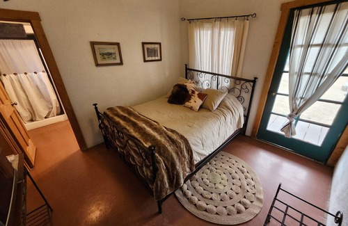 Oracle Complejo | The Wrangler @C.O.D. Ranch! Perfect romantic spot for 2 w/ views & hiking trails