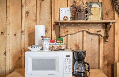 Lake George Cabina | The Wrangler Cabin - Dogs allowed