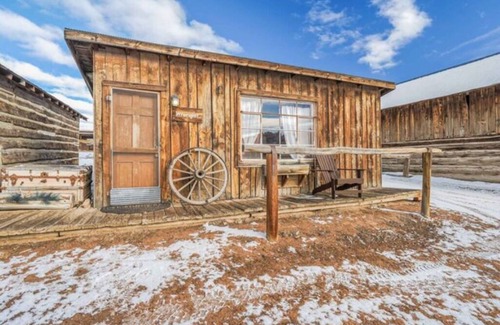Lake George Cabina | The Wrangler Cabin - Dogs allowed
