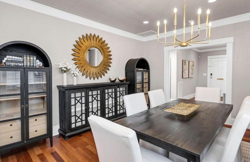 Earlewood Casa | The Wren 2 BR 2.5 BA Renovated