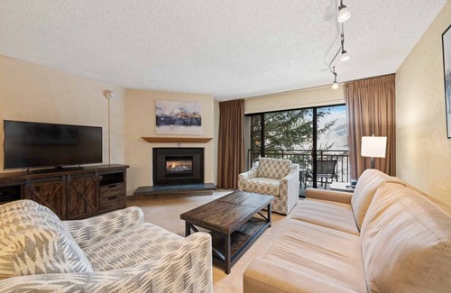 Vail Complejo | The Wren One Bdr One Bath Full Kitchen Condo VAIL Walk to lift