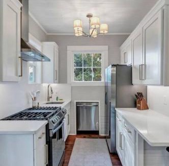 Earlewood Casa | The Wren's Nest 1BR 2BA Guesthouse