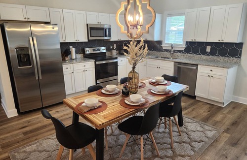 Thomasville Casa | The Wright Place located in Downtown Thomasville