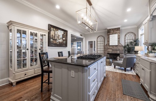 Simpsonville Casa | The Wright Place-Private Country Estate 25/min to DT G-Ville. Pool/Hottub!