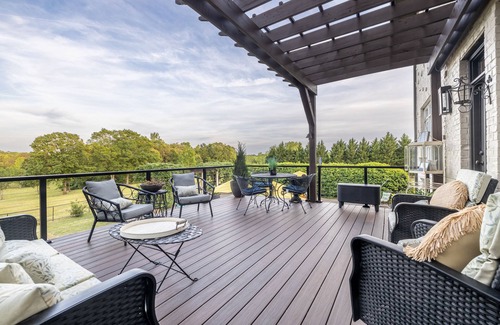 Simpsonville Casa | The Wright Place-Private Country Estate 25/min to DT G-Ville. Pool/Hottub!