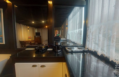 Vila Poran Apartamento | The Writers House - Suite Residences