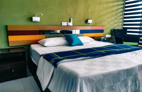 Seeduwa - Katunayake Casa | The Yacht Riverside Villa Near Colombo International Airport