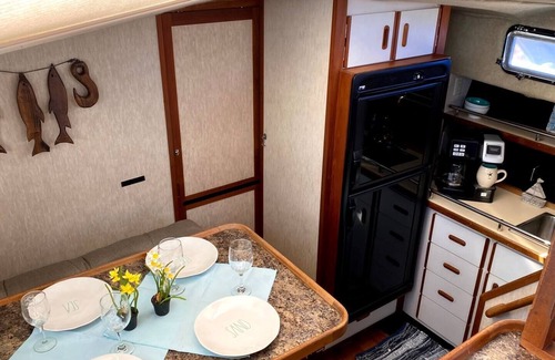 Antioch Alquiler De Eote | The Yacht @ The Cottages on Petite Lake