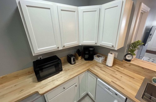 West Columbus Casa | The Yale Townhouse 2 - 2BR