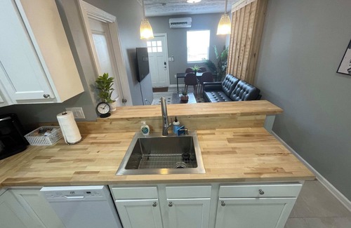 West Columbus Casa | The Yale Townhouse 2 - 2BR
