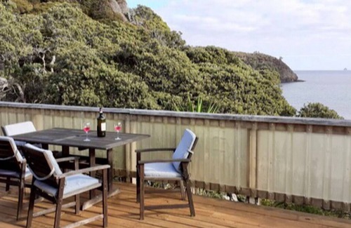 Great Barrier Island Casa | “The Yard Master” Schooner Bay
