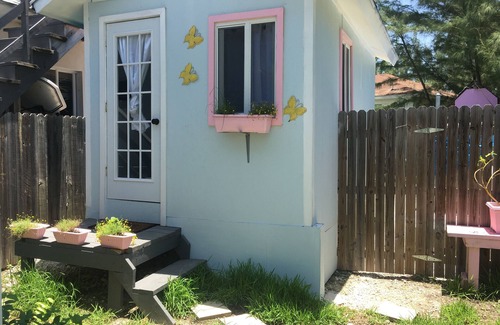 Nassau Casa | The YellowButterfly Tiny House