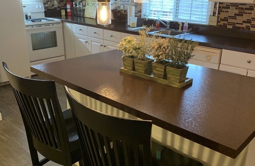 Berlin Apartamento | Berlín Amish Country Sleeps 1-6