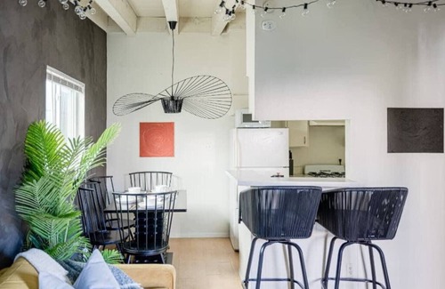 North University Apartamento | The Yonder | Modern Cozy Austin Escape Sleeps 5