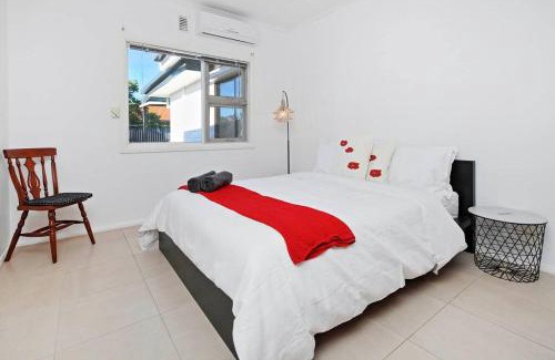 Blair Athol Casa | The Zebra - 4Bdrm Slps 8 2 Bathrm Wi-Fi