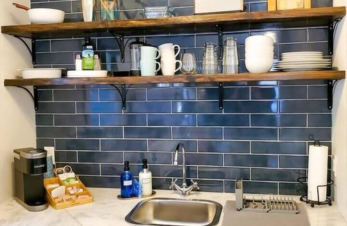 Lodi Casa | The Zin Retreat | 4-Min Walk to Downtown Wine, Beer, Shops, and MORE!