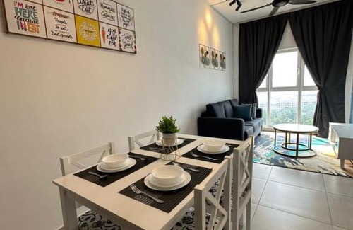 Kajang Apartamento | The Zullys Crib at Canopy Hills