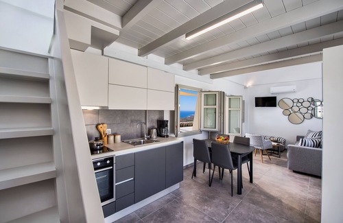 Imerovigli Villa | Theano Cave Suites & Villas