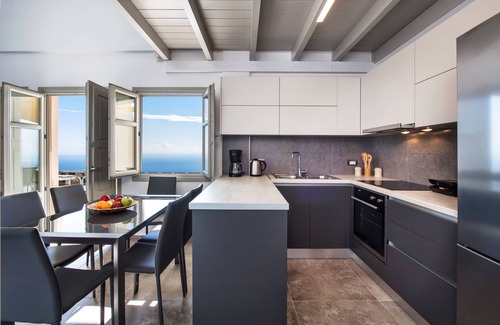 Imerovigli Villa | Theano Cave Suites & Villas