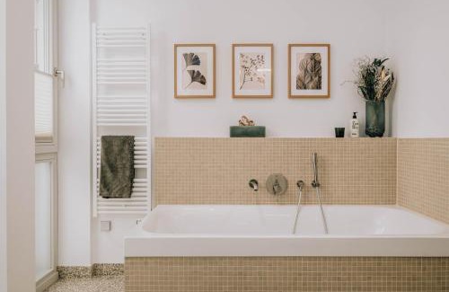 Bad Saarow Apartamento | TheChipp - Designapartment mit Seeblick, Pool, Sauna & Kamin
