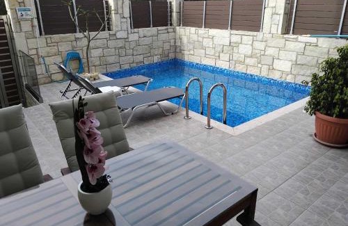 Gouvai Casa | “Theeporto” Maisonette with pool