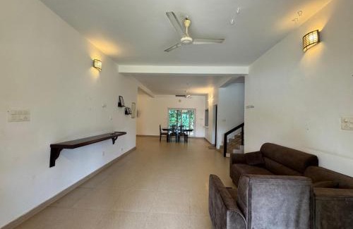 Irinjalakuda Casa | Theeram Riverside Holiday Home