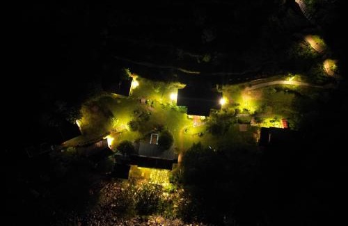 Banjar Complejo | Thehraav By The River - Mudhouse Odyssey, Tirthan Valley