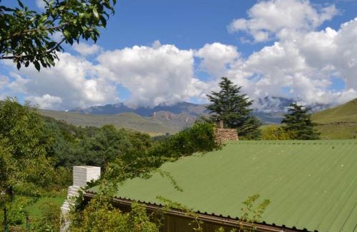 Drakensberg Gardens Apartamento | Thekwane Nest and Ondini Self catering cottages