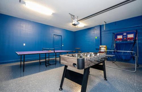 Four Corners Casa | Themed 7 BD Retreat with pool and Game room 16233